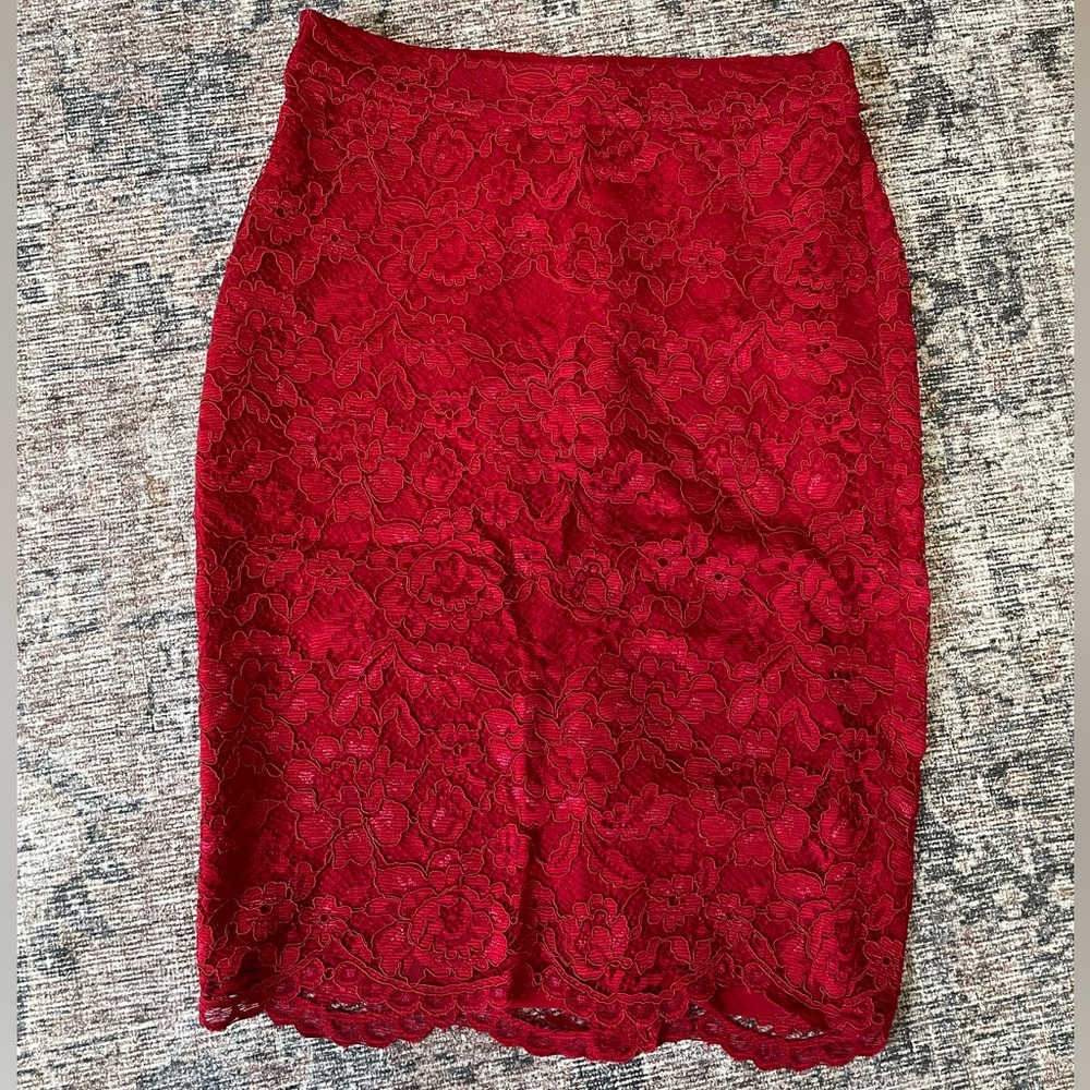 The Limited Women’s Lace Pencil Skirt (Size 2)